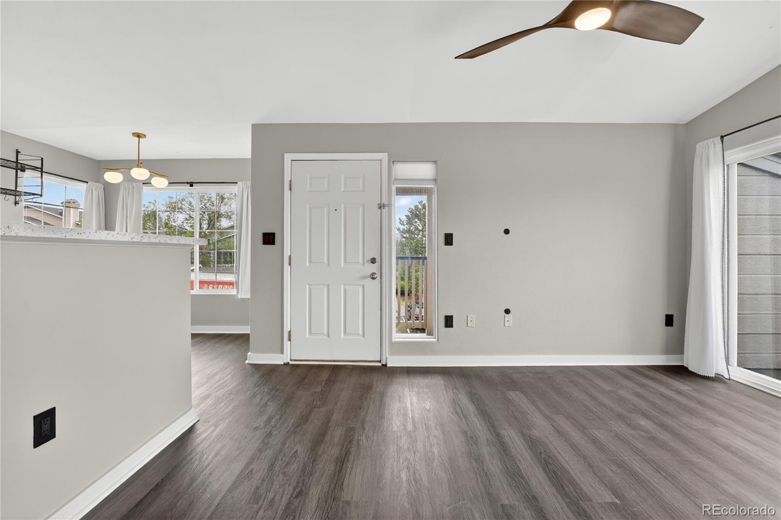 MLS Image #5 for 8406  pebble creek way,highlands ranch, Colorado