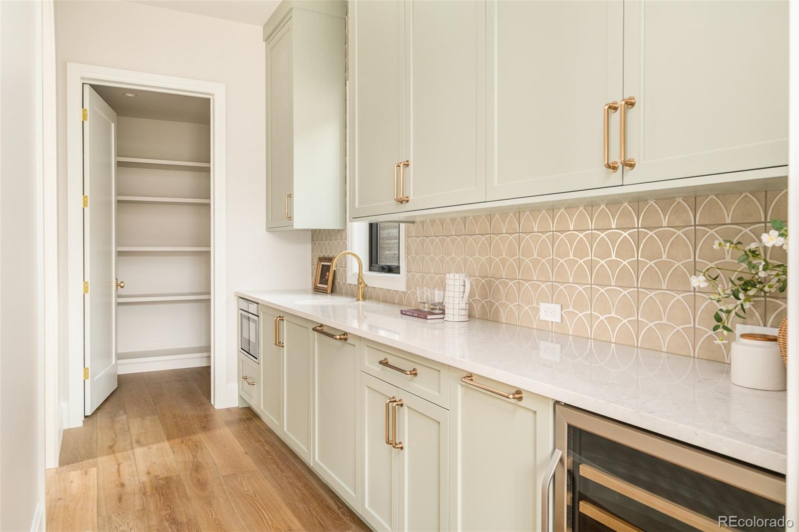 MLS Image #21 for 2485 s madison street,denver, Colorado