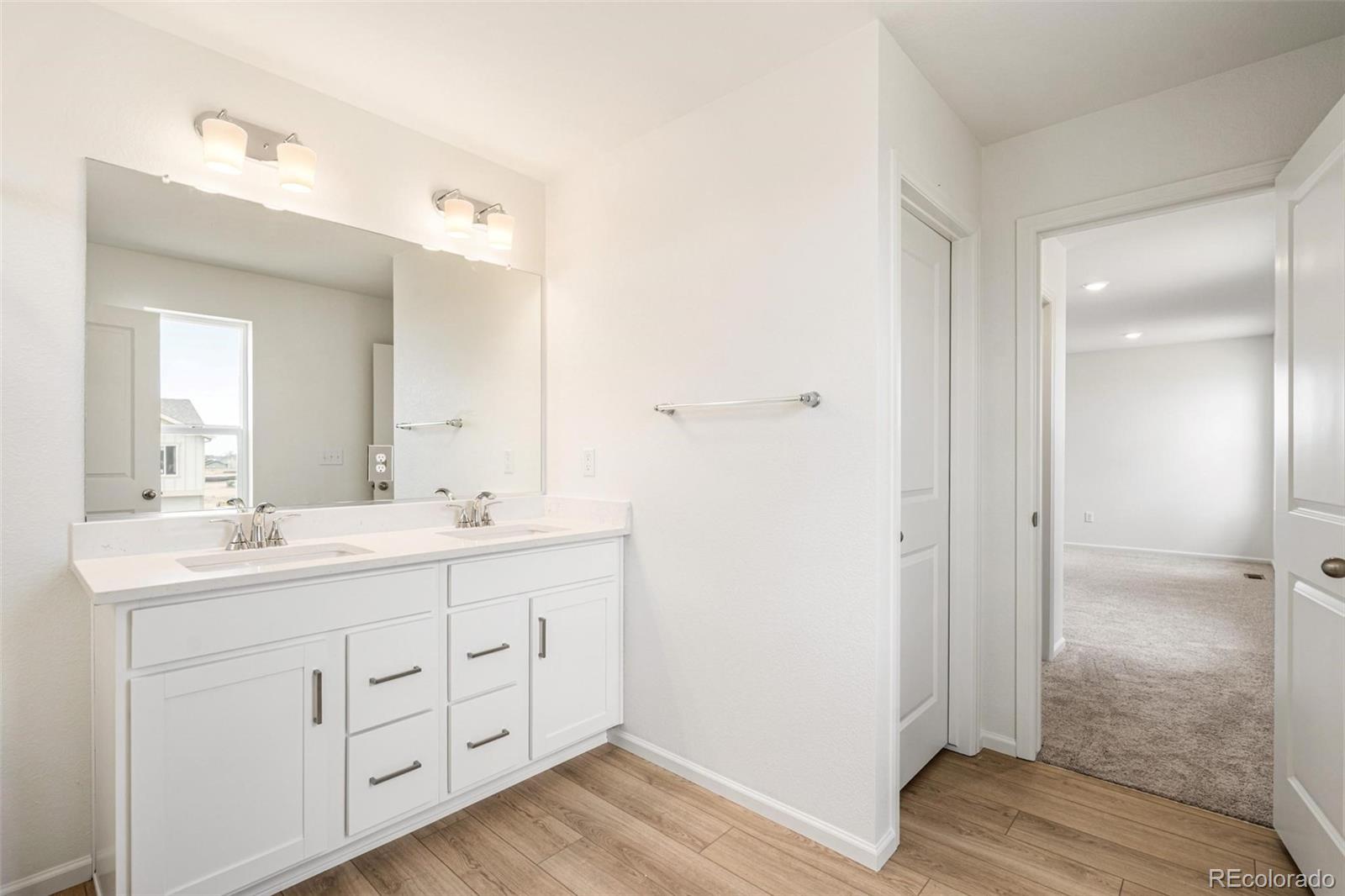 MLS Image #26 for 47389  magnolia avenue,bennett, Colorado