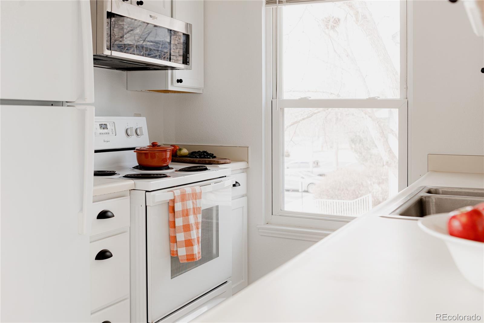 MLS Image #3 for 8045 w eastman place 206,lakewood, Colorado