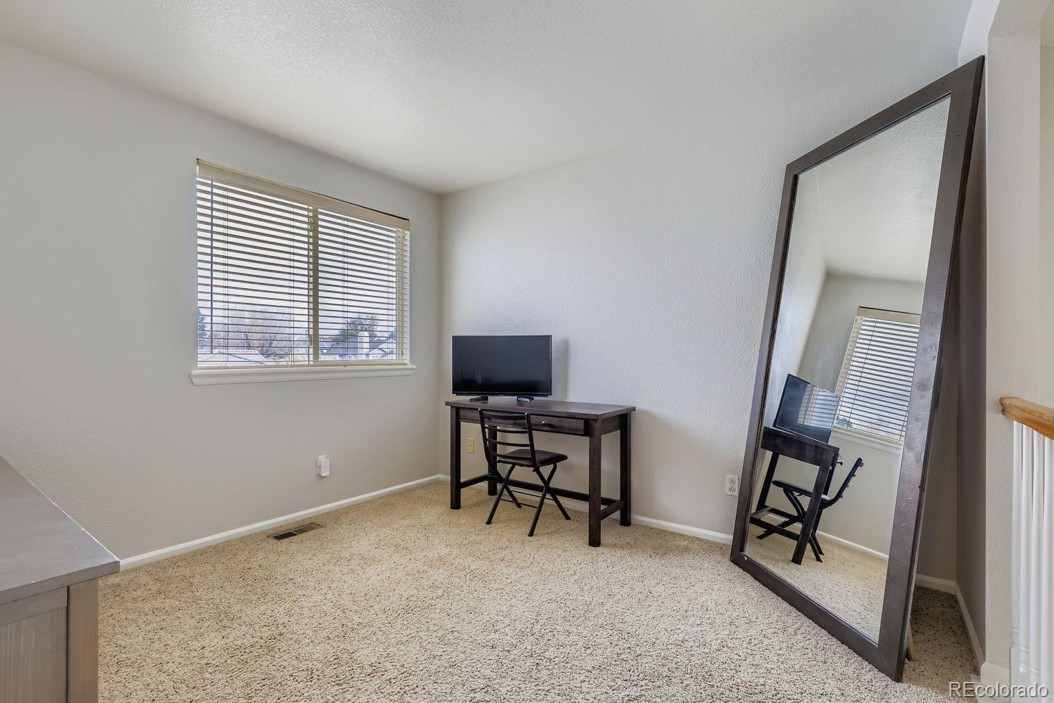 MLS Image #13 for 20644 e 47th avenue,denver, Colorado