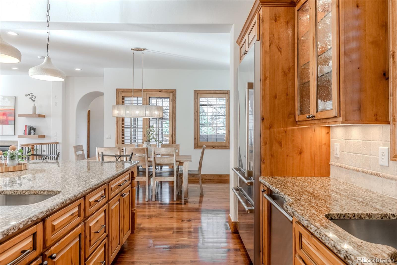 MLS Image #11 for 2515 s fillmore street,denver, Colorado