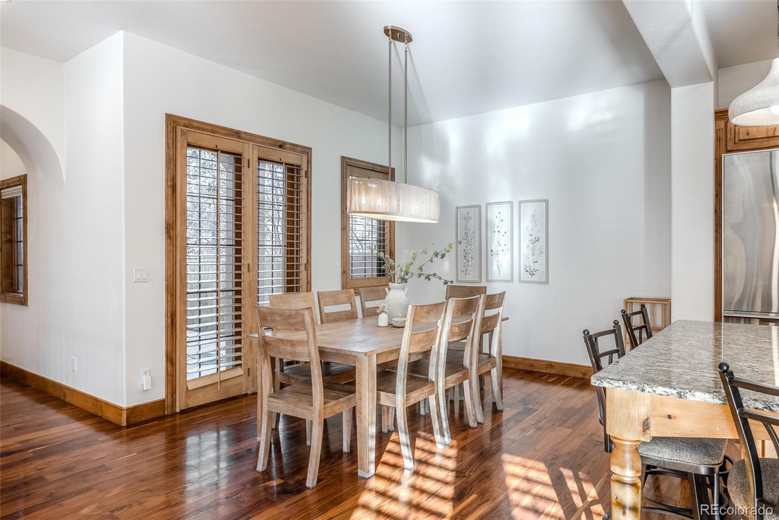 MLS Image #15 for 2515 s fillmore street,denver, Colorado