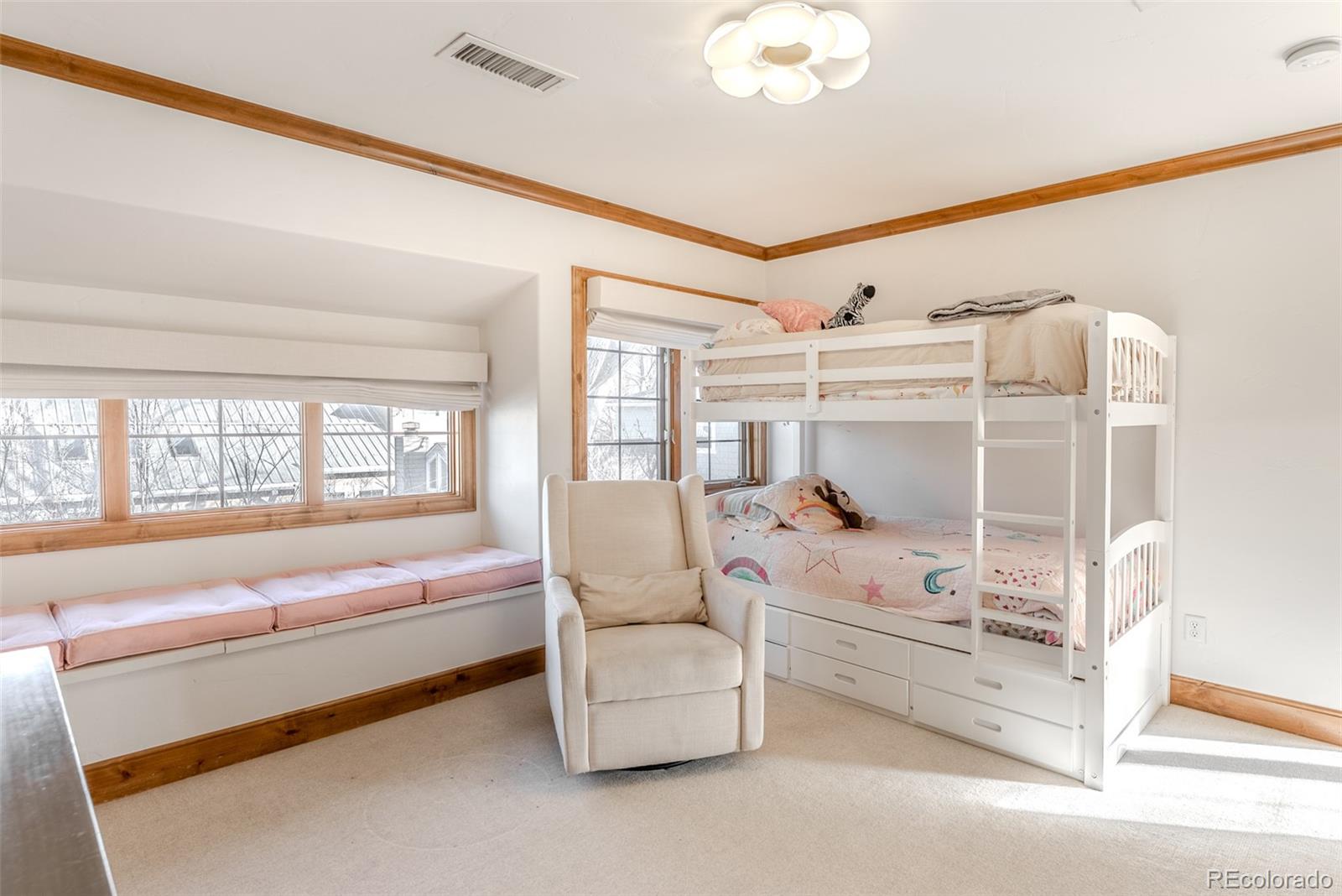 MLS Image #23 for 2515 s fillmore street,denver, Colorado