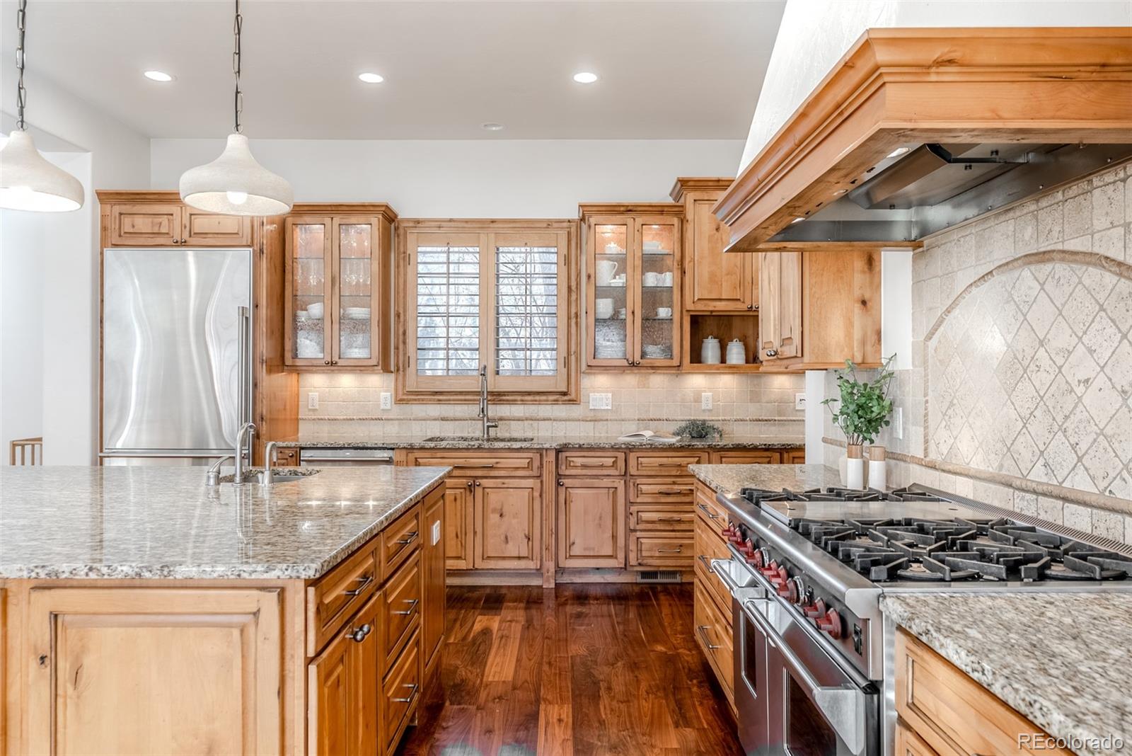 MLS Image #8 for 2515 s fillmore street,denver, Colorado