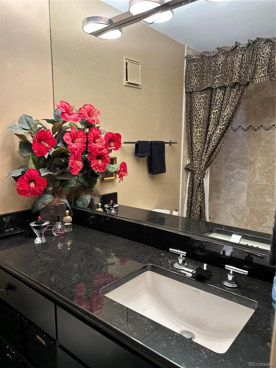 MLS Image #7 for 1625  larimer street 905,denver, Colorado