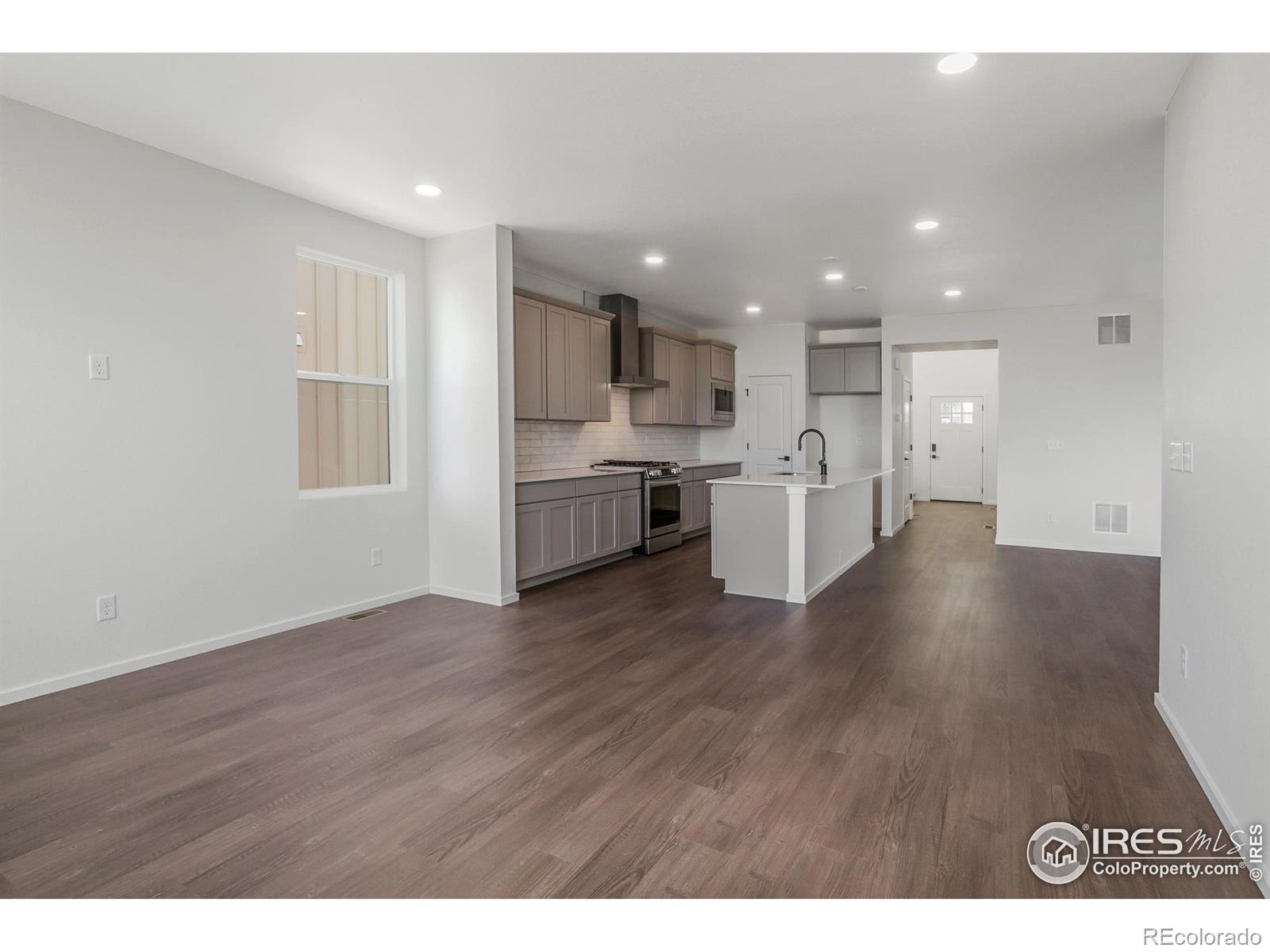 MLS Image #5 for 768  chatter road,windsor, Colorado
