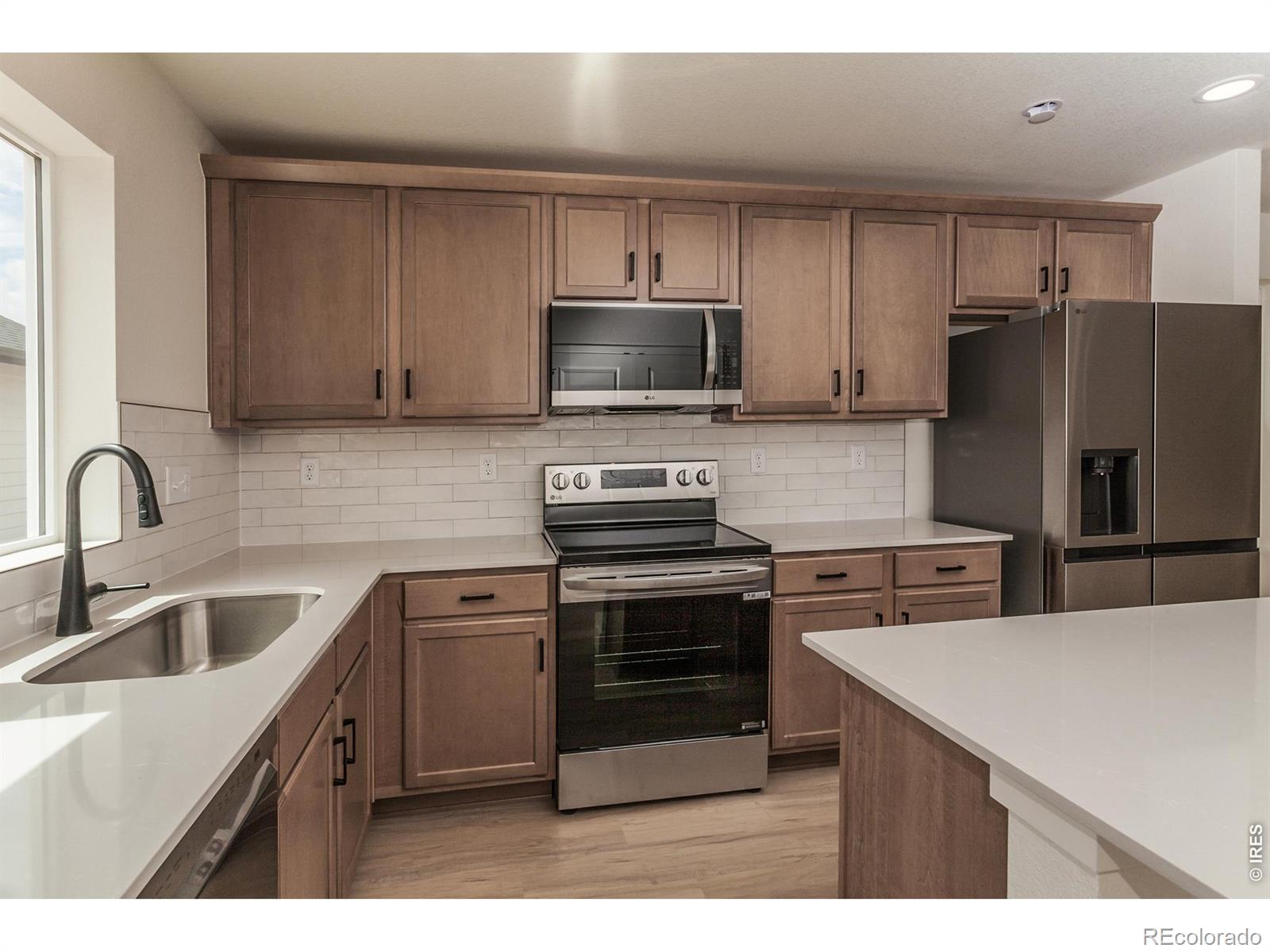 MLS Image #13 for 945  trumpet lane,windsor, Colorado