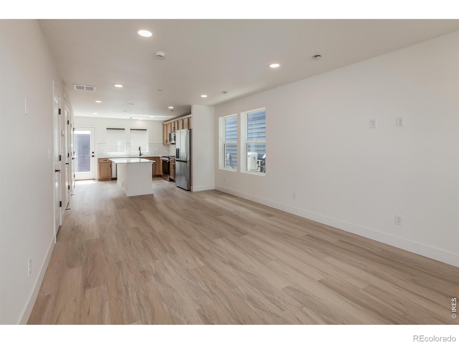MLS Image #5 for 945  trumpet lane,windsor, Colorado