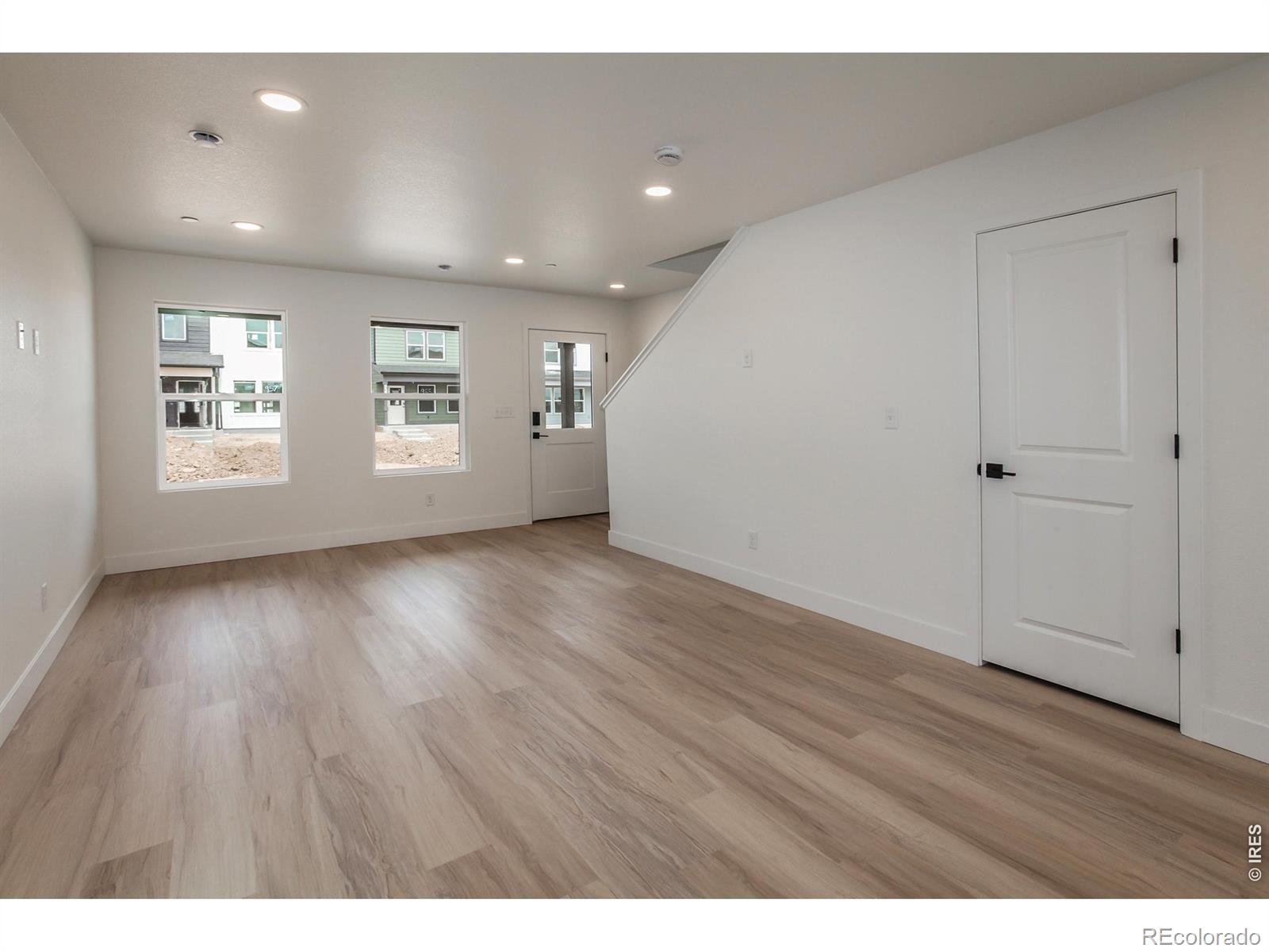 MLS Image #6 for 945  trumpet lane,windsor, Colorado