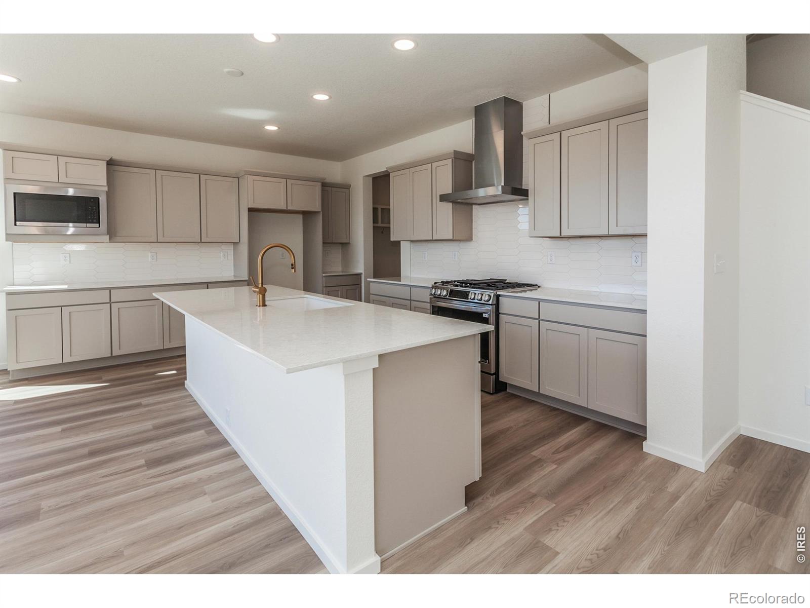 MLS Image #10 for 6079  red barn road,timnath, Colorado