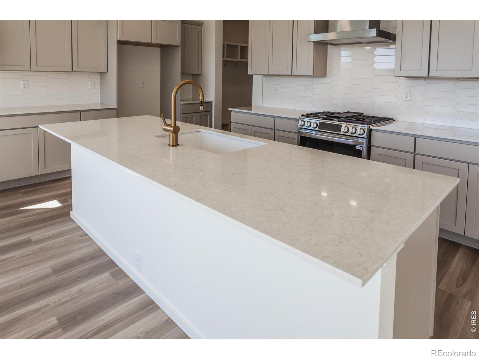 MLS Image #17 for 6079  red barn road,timnath, Colorado