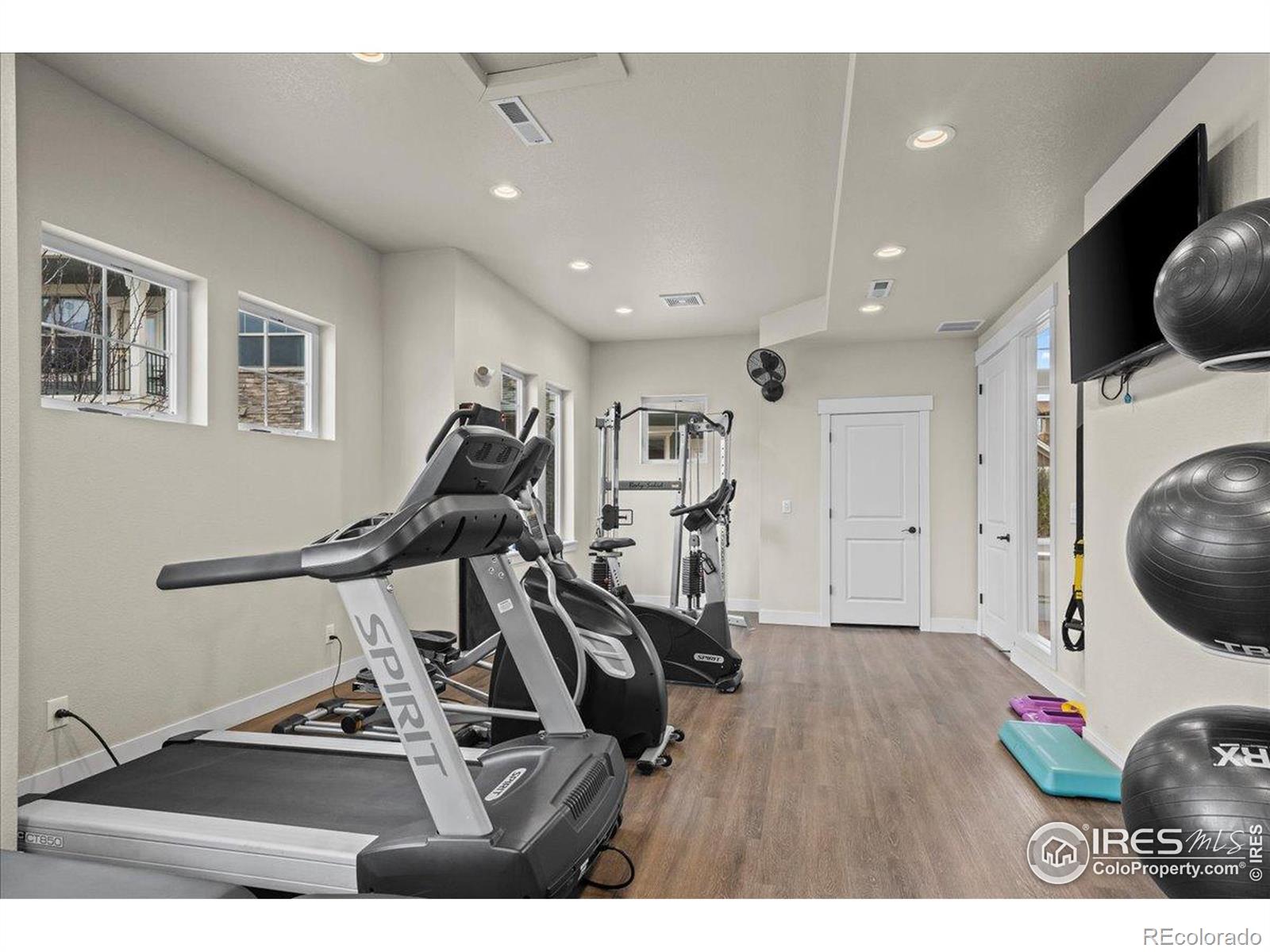 MLS Image #27 for 4622  hahns peak drive,loveland, Colorado