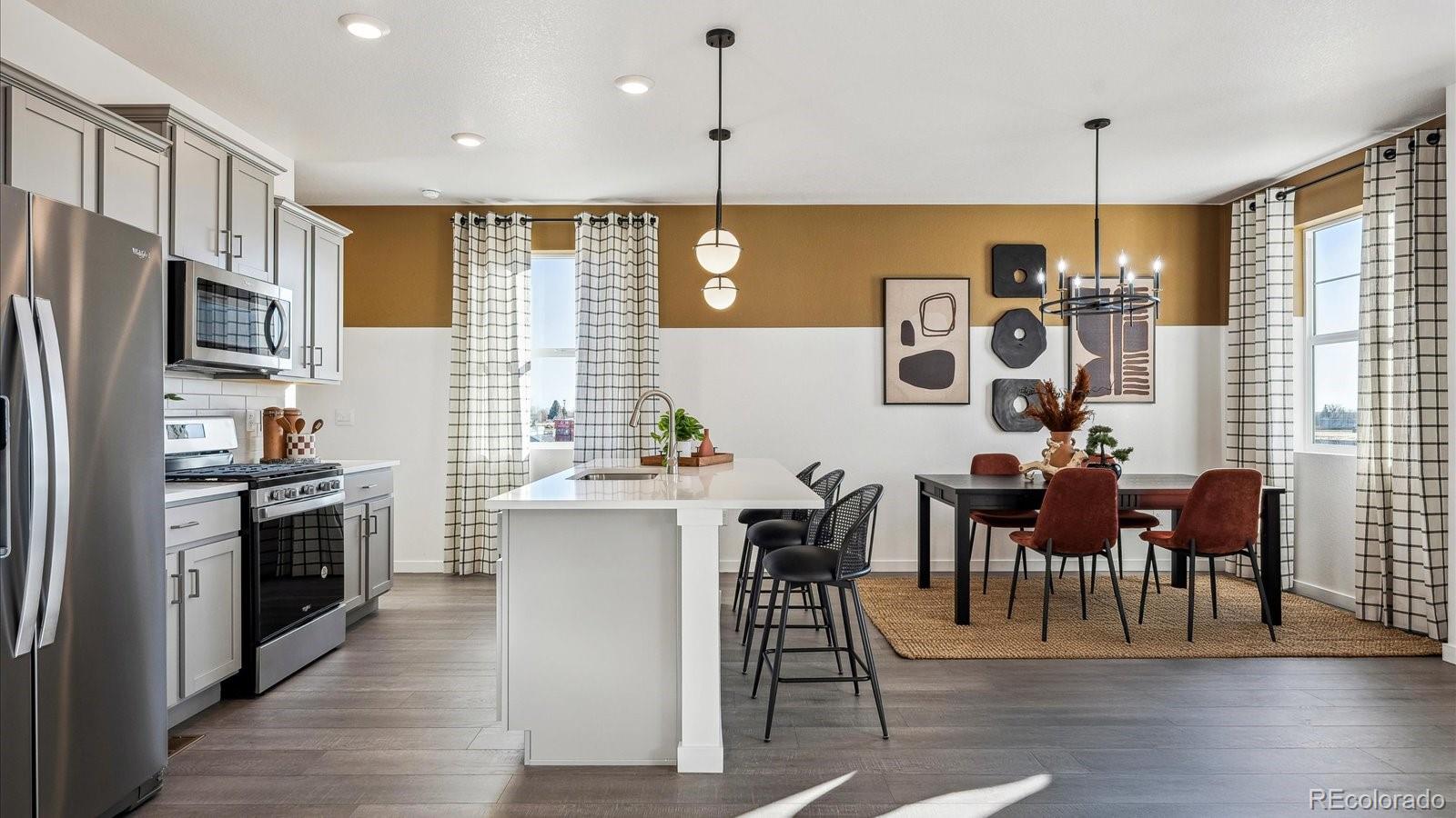 MLS Image #10 for 914  logan peak way,berthoud, Colorado