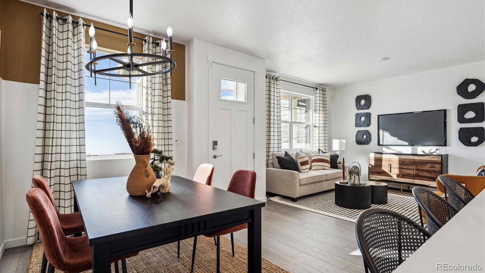 MLS Image #14 for 914  logan peak way,berthoud, Colorado