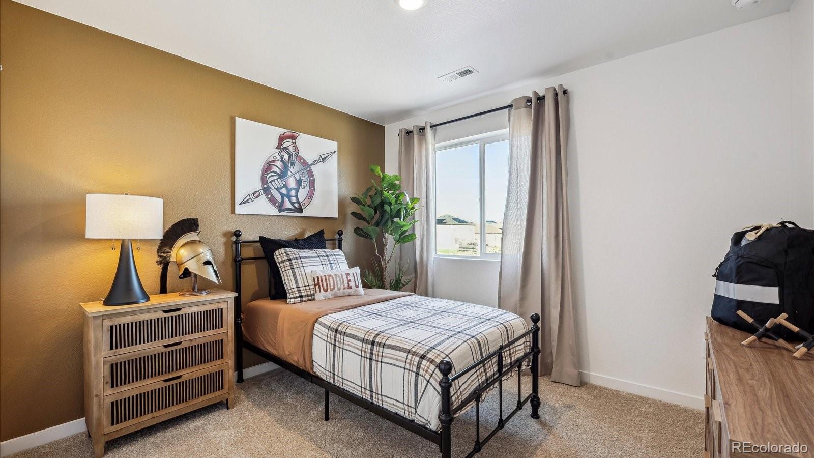 MLS Image #20 for 914  logan peak way,berthoud, Colorado
