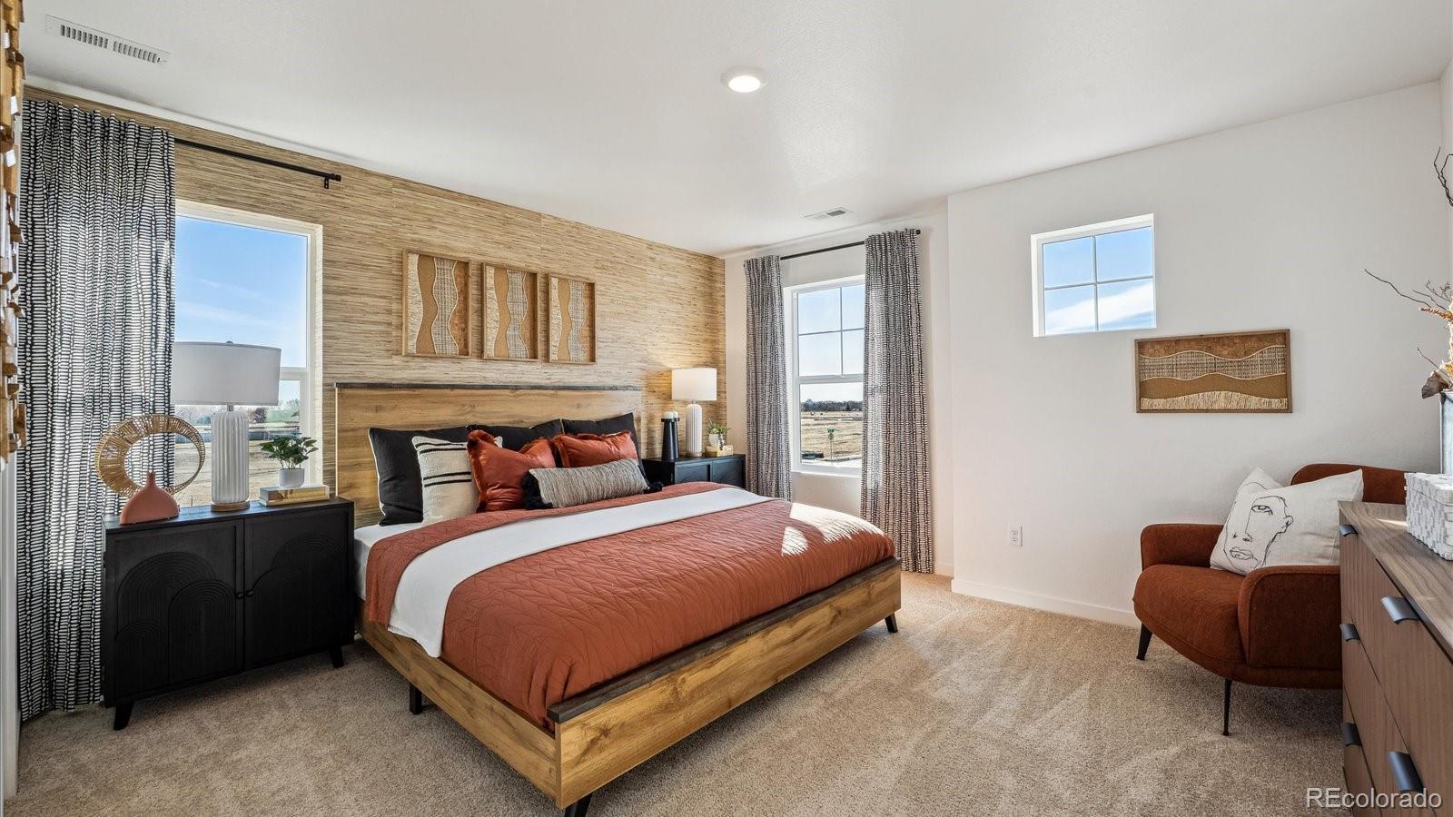 MLS Image #22 for 914  logan peak way,berthoud, Colorado