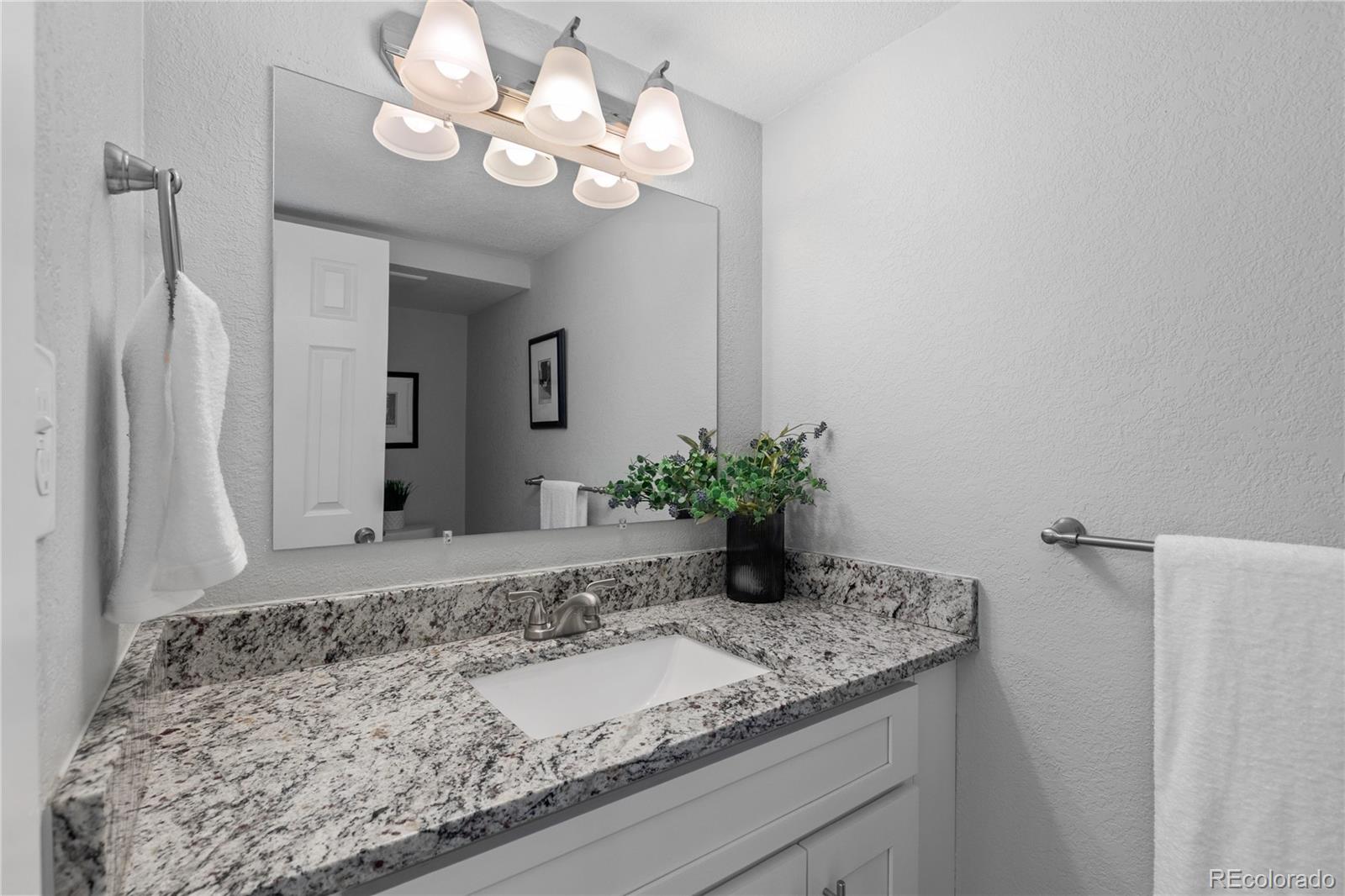 MLS Image #15 for 2700 s holly street,denver, Colorado