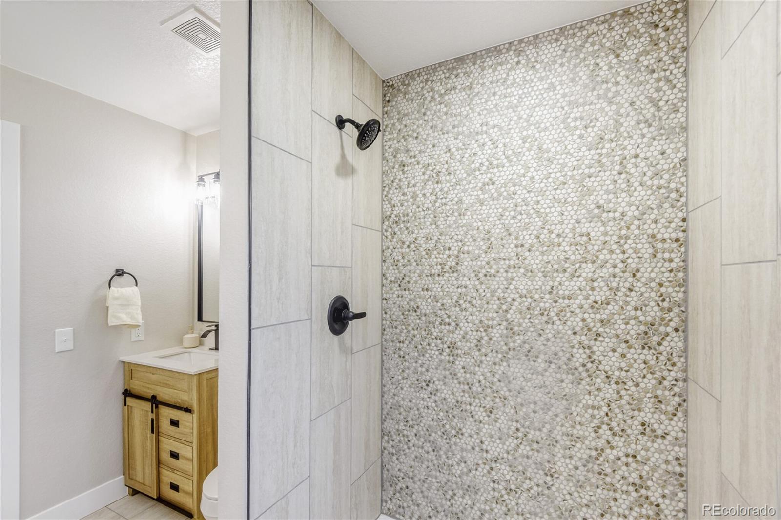 MLS Image #15 for 8344 e radcliff avenue,denver, Colorado