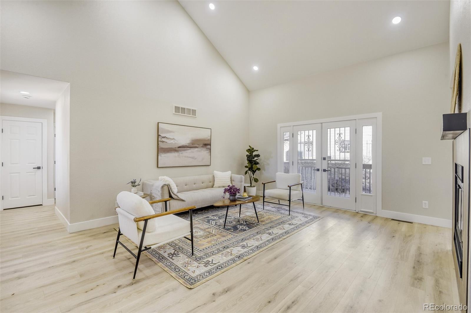 MLS Image #3 for 8344 e radcliff avenue,denver, Colorado