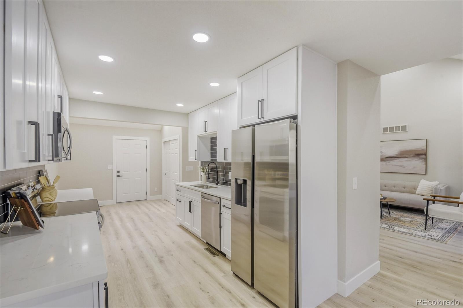 MLS Image #7 for 8344 e radcliff avenue,denver, Colorado