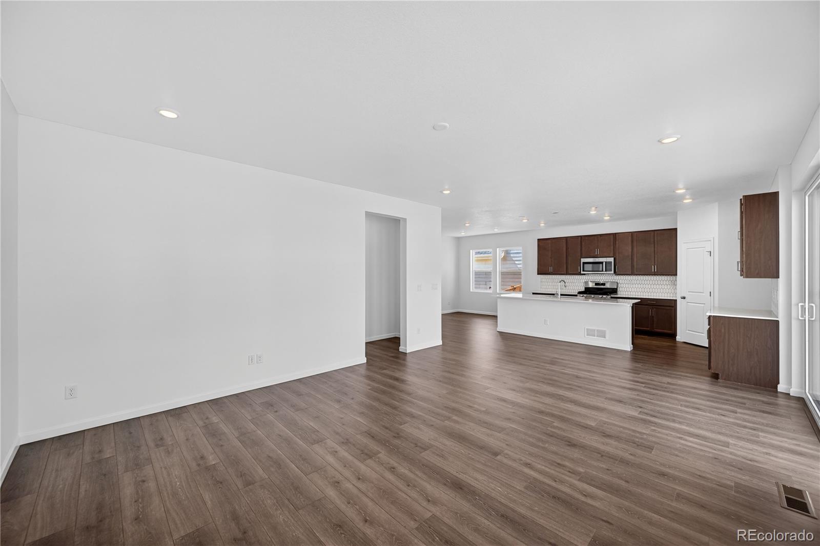 MLS Image #4 for 28445 e 4th avenue,watkins, Colorado