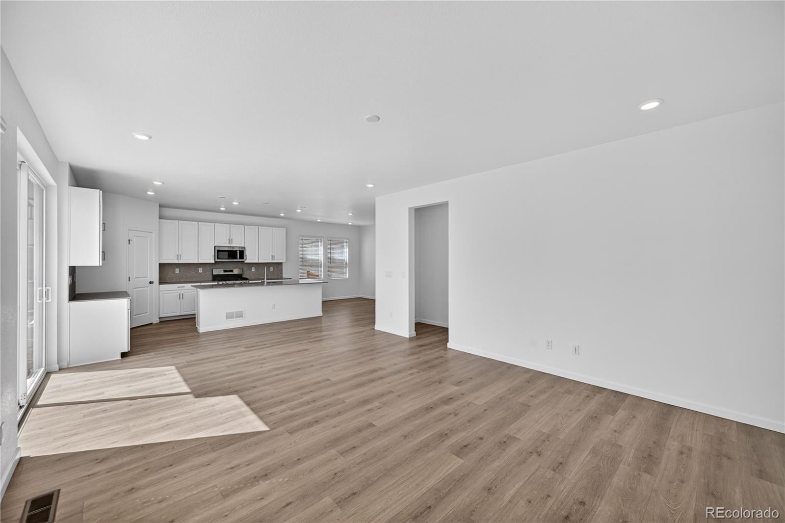 MLS Image #2 for 28450 e 4th place,watkins, Colorado