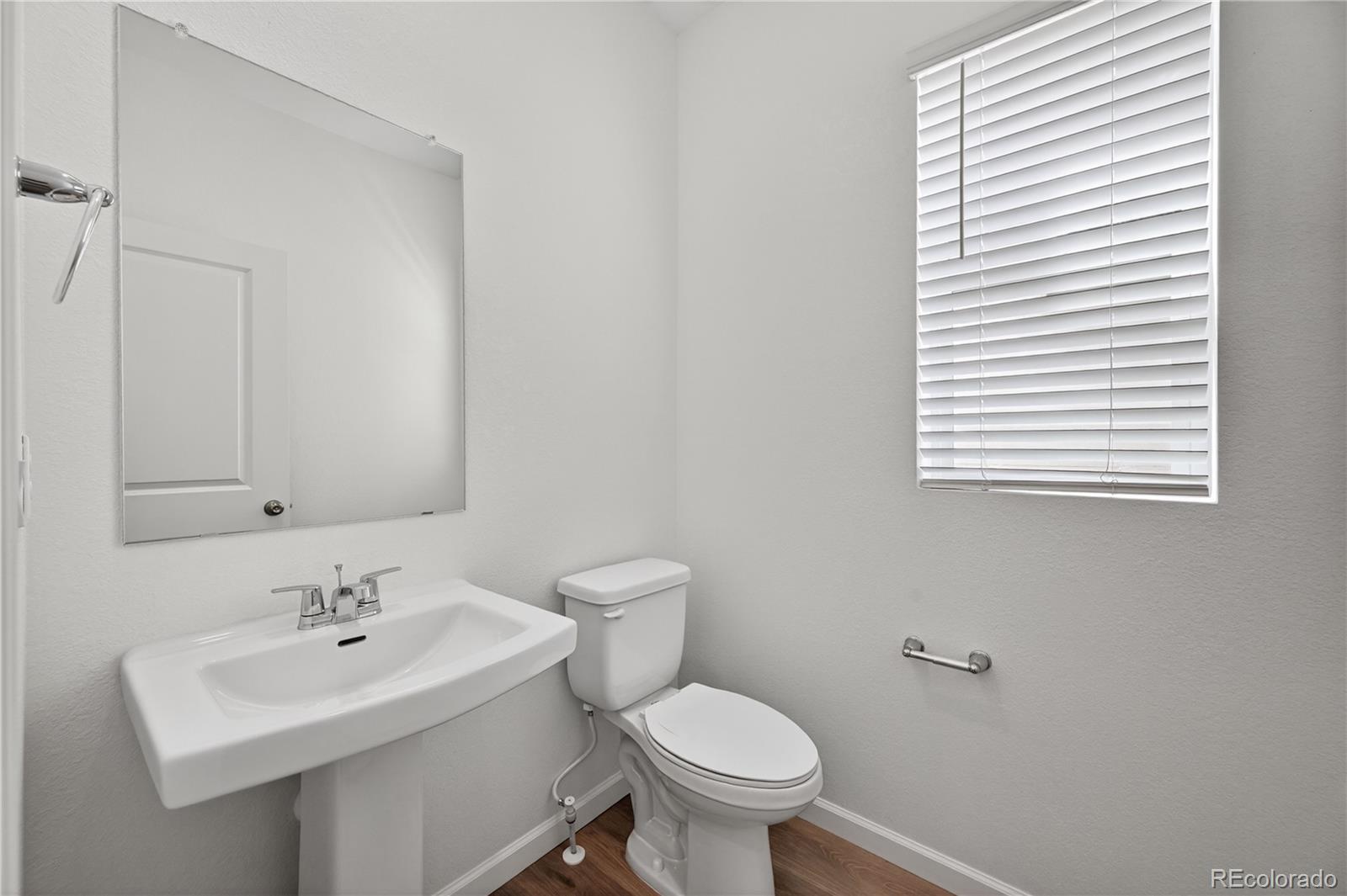 MLS Image #6 for 28450 e 4th place,watkins, Colorado