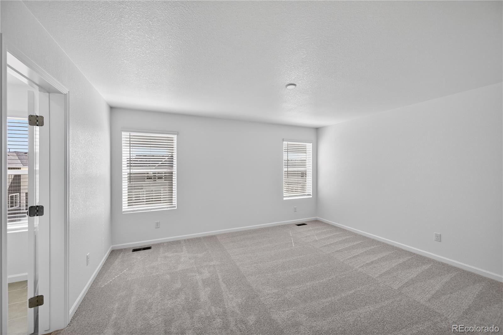MLS Image #8 for 28450 e 4th place,watkins, Colorado