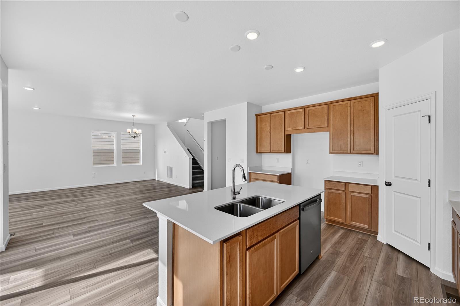 MLS Image #7 for 28430 e 4th place,watkins, Colorado