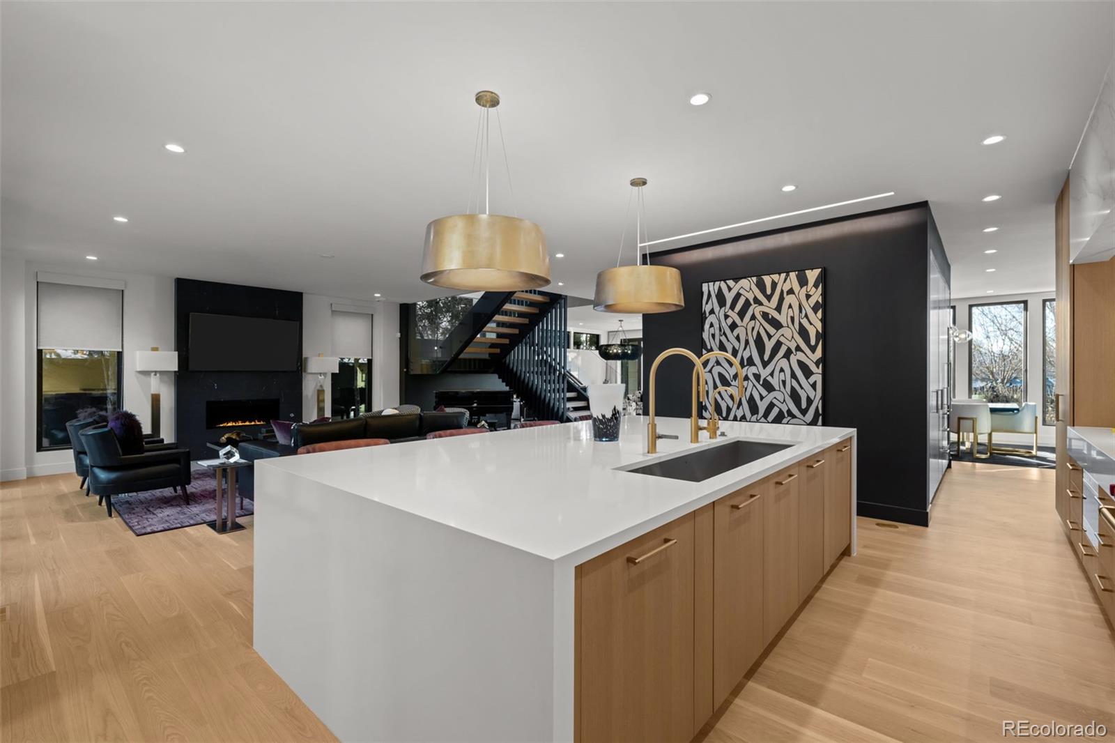 MLS Image #6 for 600 s franklin street,denver, Colorado