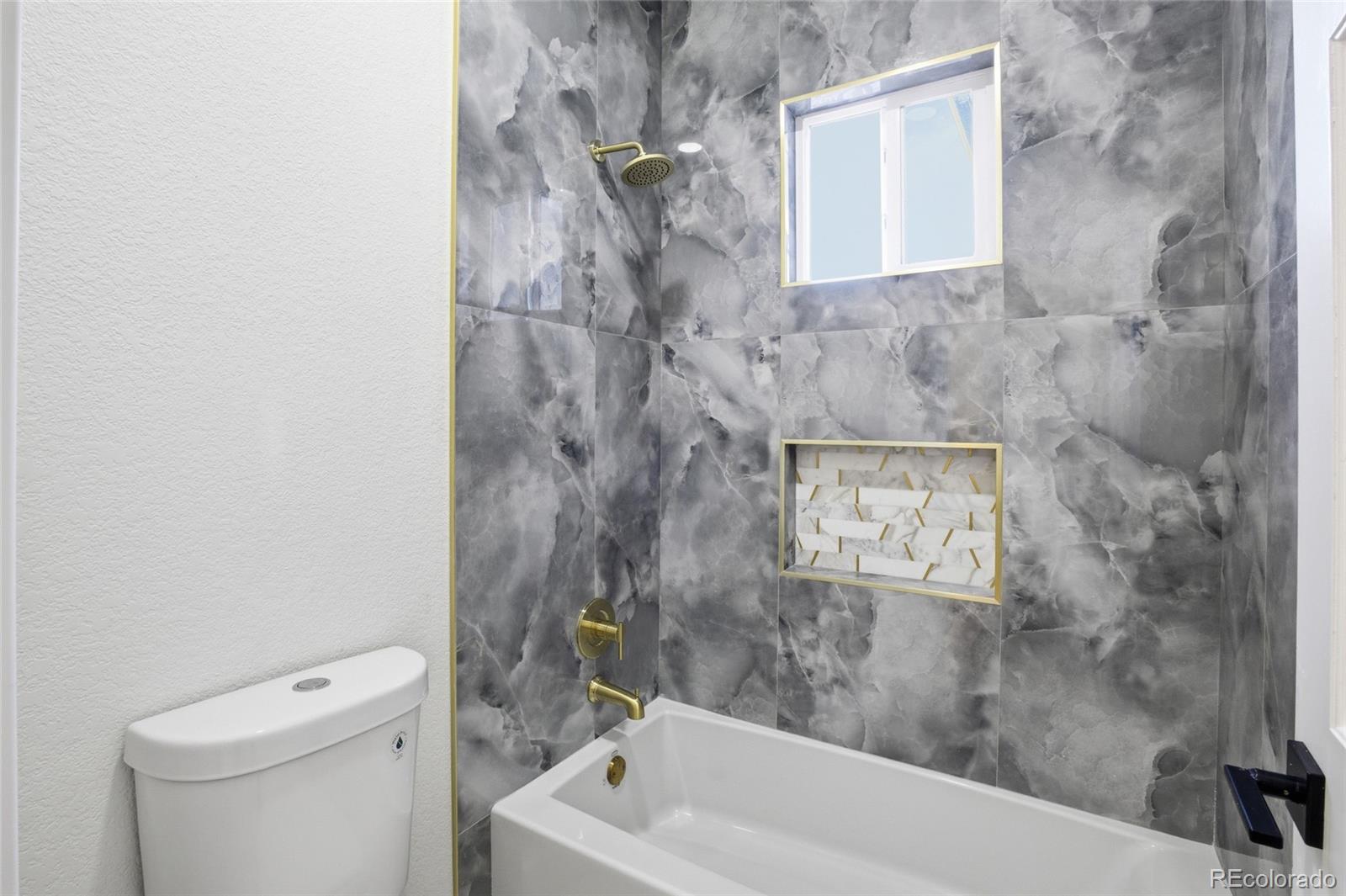 MLS Image #17 for 23464 e heritage parkway,aurora, Colorado