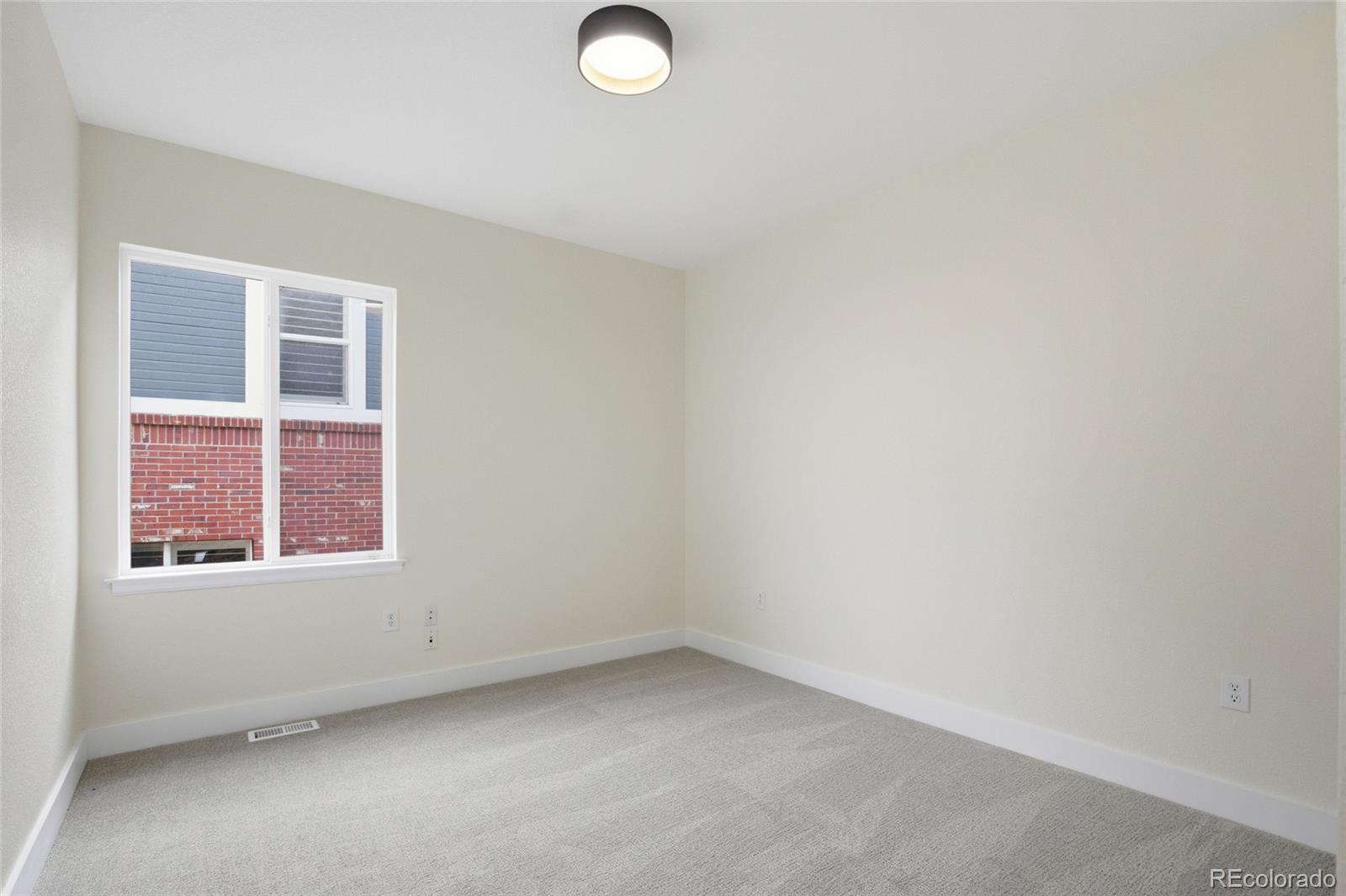 MLS Image #18 for 23464 e heritage parkway,aurora, Colorado