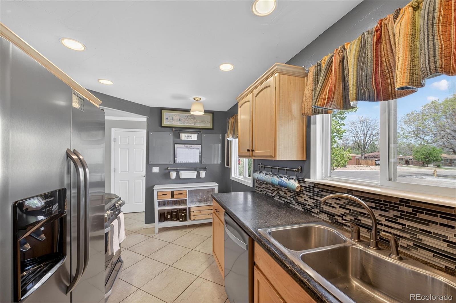 MLS Image #10 for 284 w shepperd avenue,littleton, Colorado