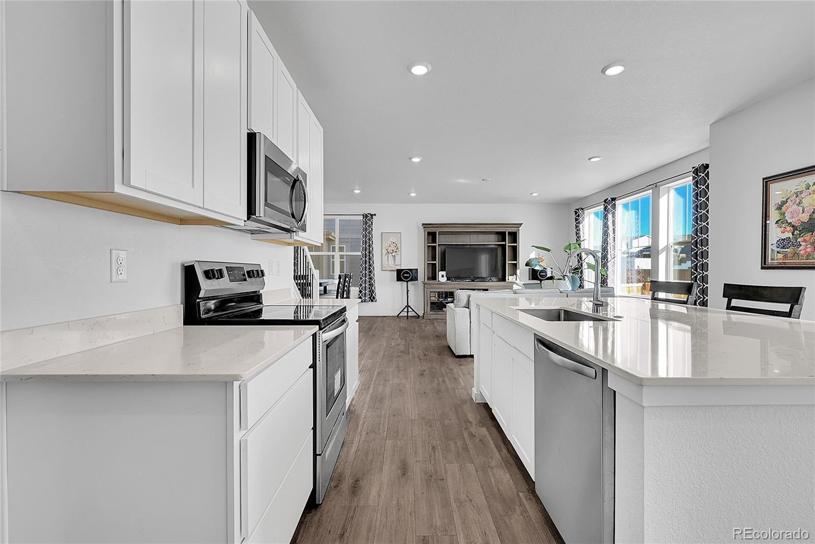 MLS Image #10 for 903  crestone street,johnstown, Colorado