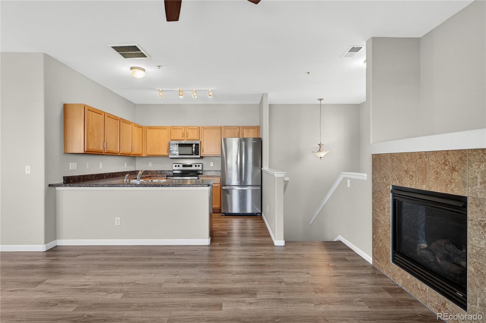MLS Image #11 for 14300  waterside lane,broomfield, Colorado