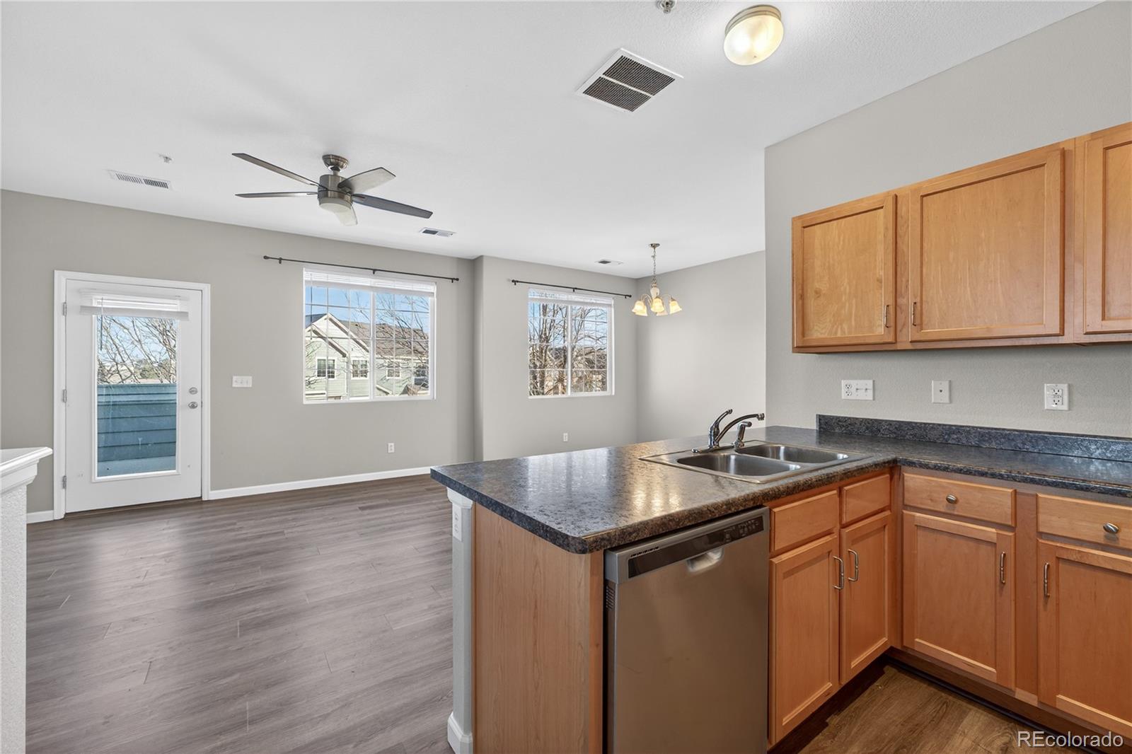 MLS Image #14 for 14300  waterside lane,broomfield, Colorado