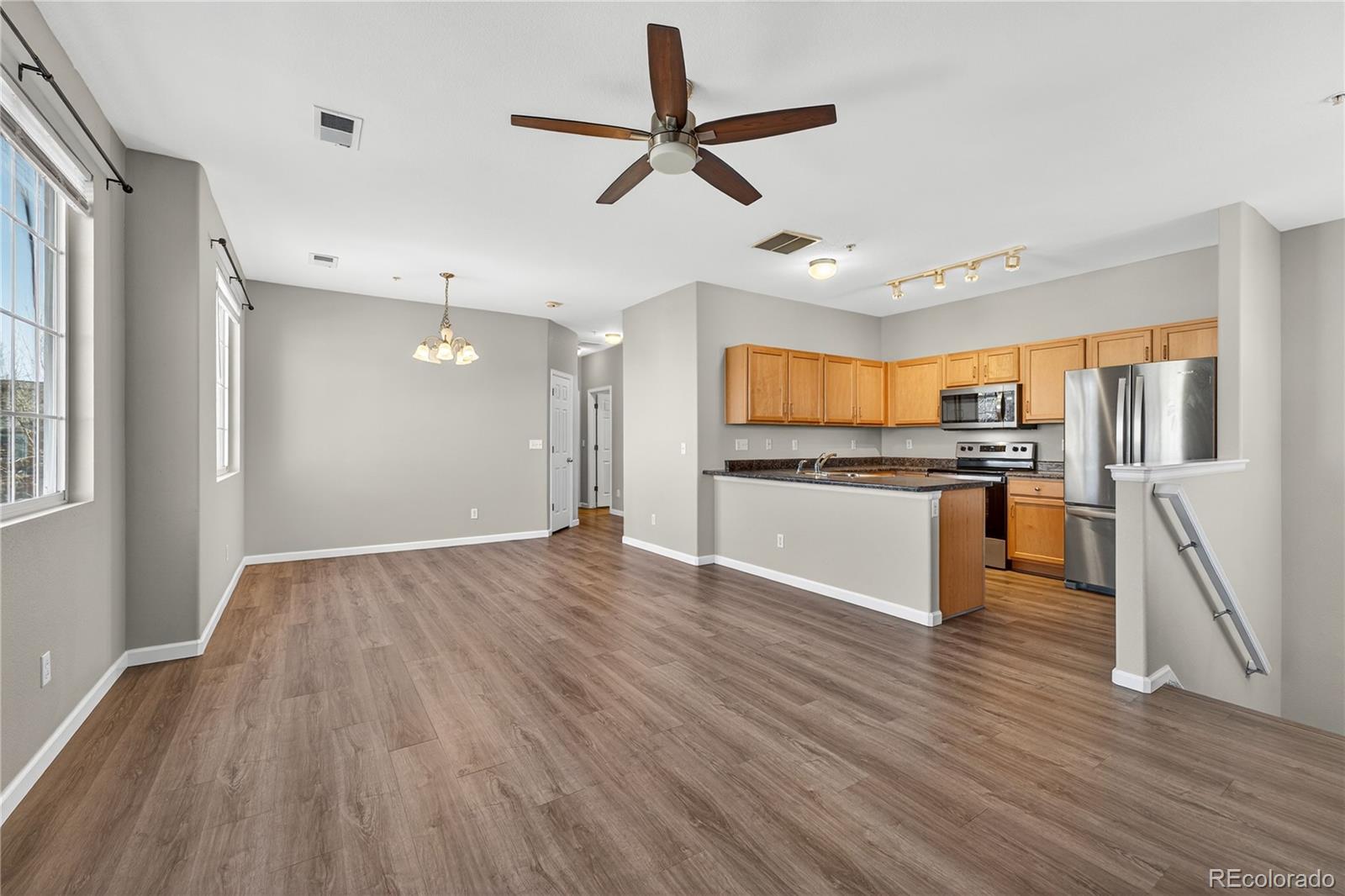 MLS Image #6 for 14300  waterside lane,broomfield, Colorado