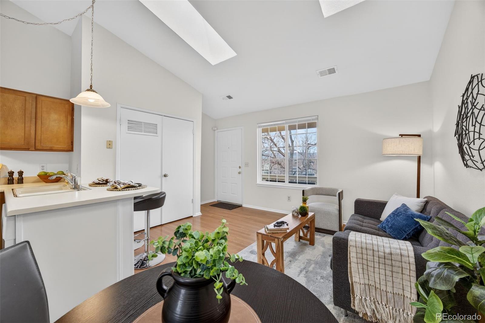 MLS Image #4 for 839  summer drive,highlands ranch, Colorado