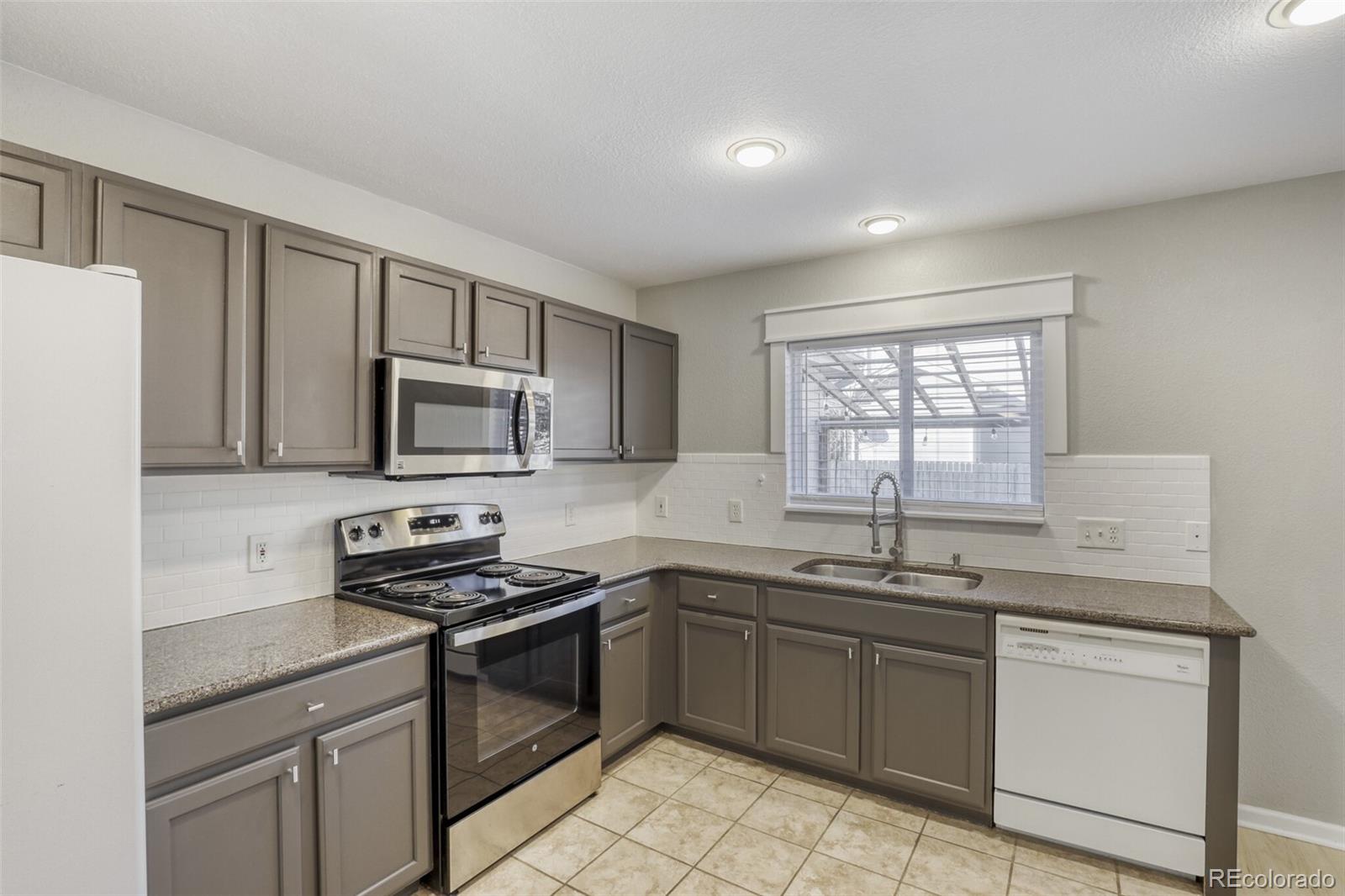 MLS Image #12 for 3637  dexter court,denver, Colorado