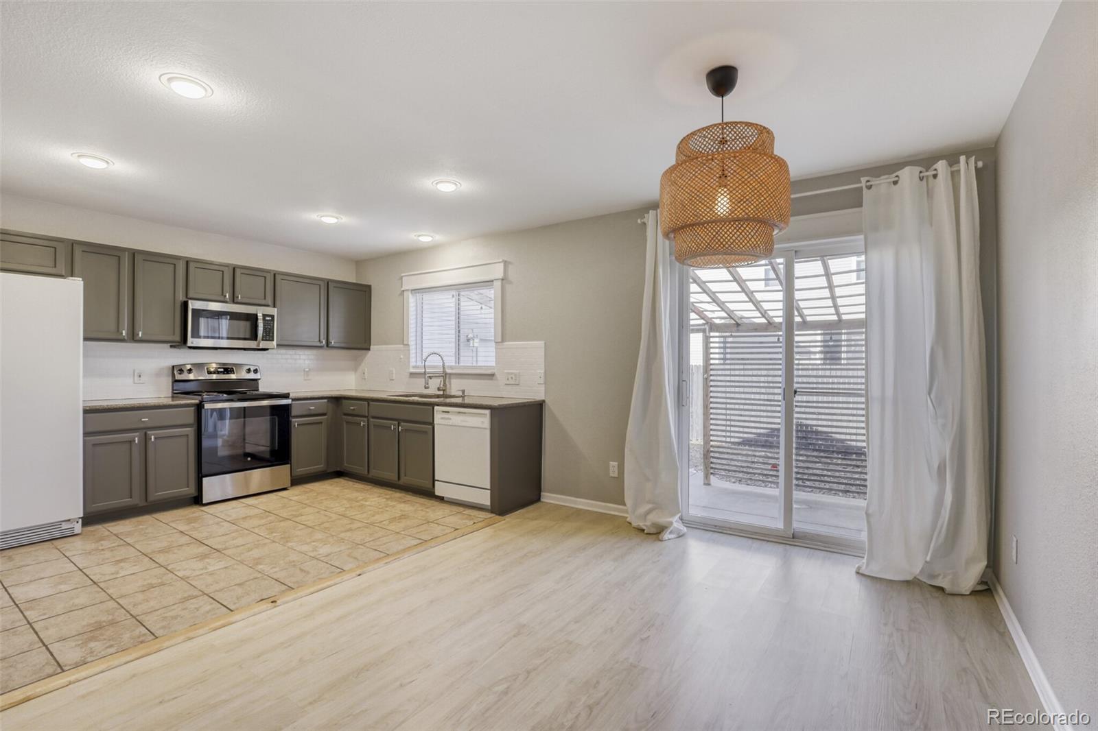 MLS Image #8 for 3637  dexter court,denver, Colorado