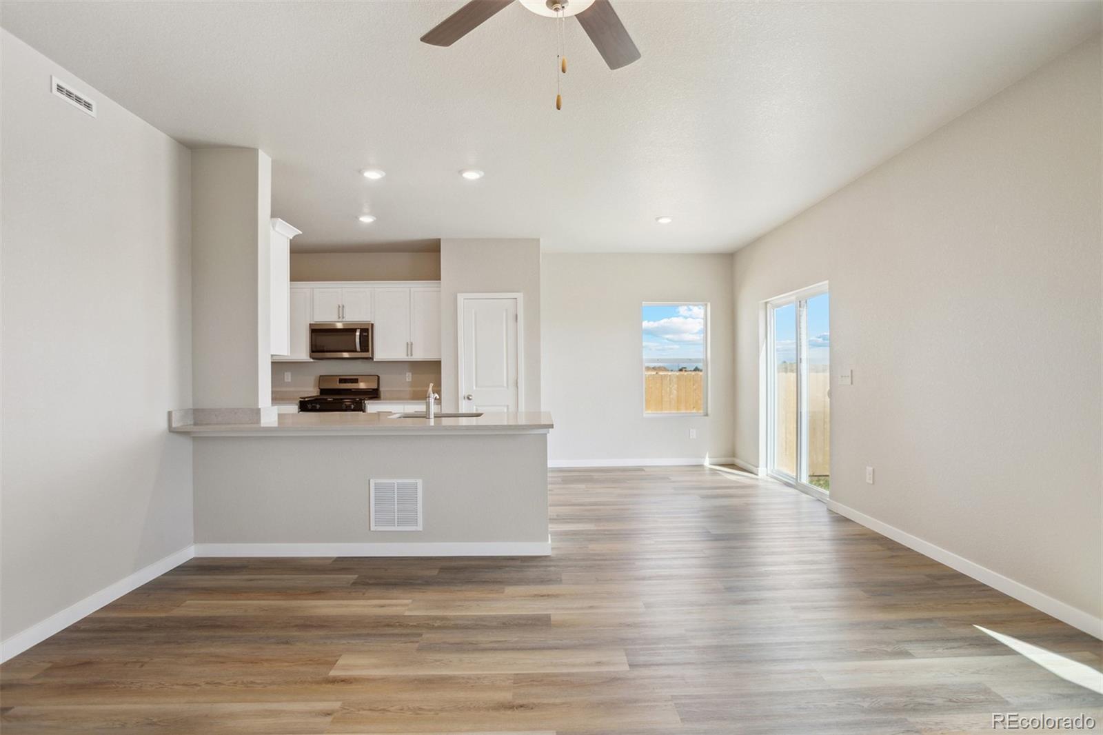 MLS Image #6 for 48190  shetland drive,bennett, Colorado