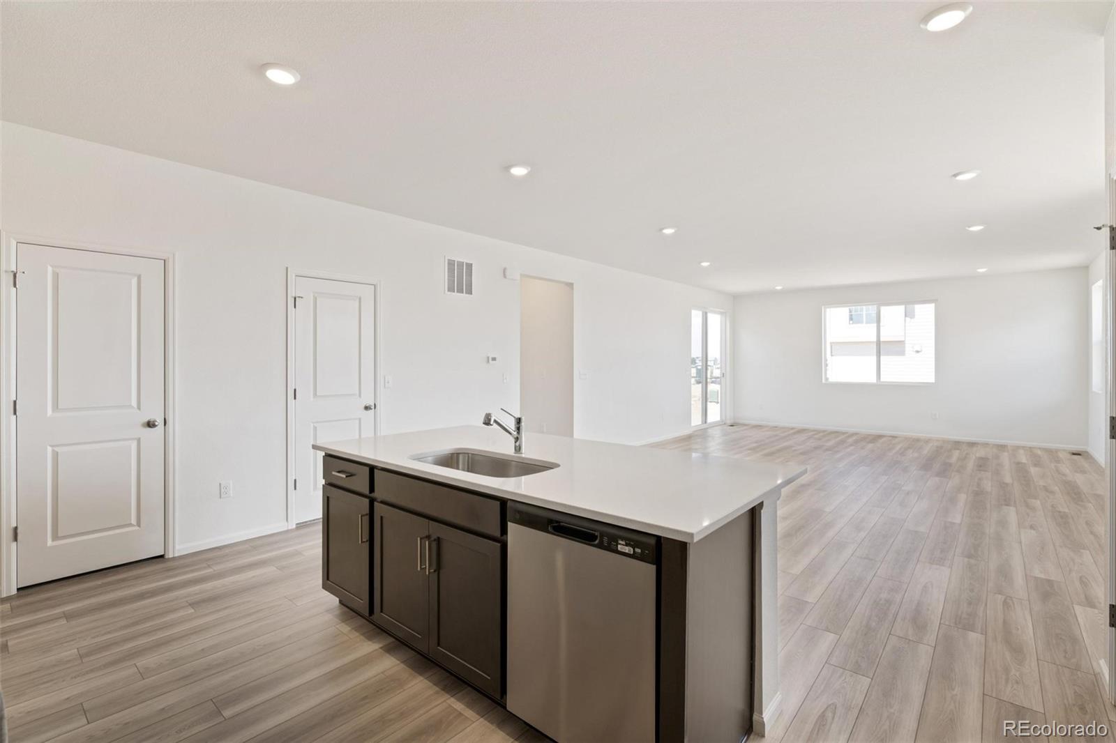 MLS Image #14 for 47409  magnolia avenue,bennett, Colorado