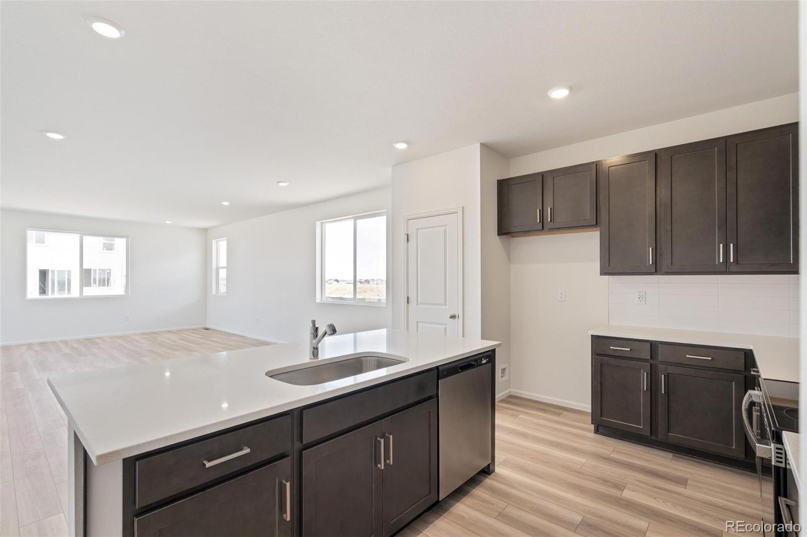 MLS Image #15 for 47409  magnolia avenue,bennett, Colorado