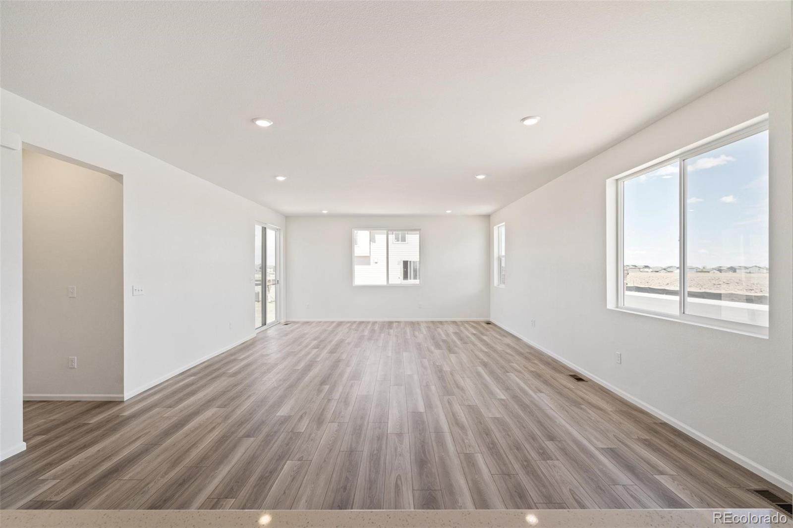 MLS Image #6 for 47409  magnolia avenue,bennett, Colorado