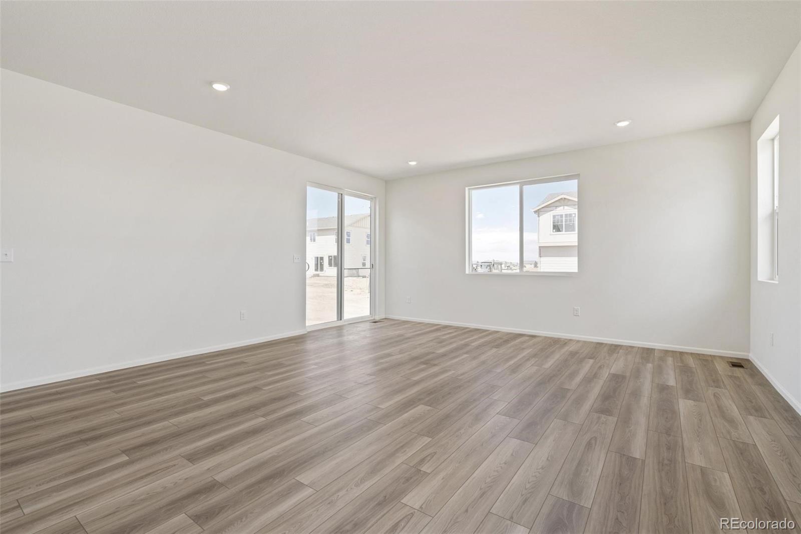 MLS Image #8 for 47409  magnolia avenue,bennett, Colorado