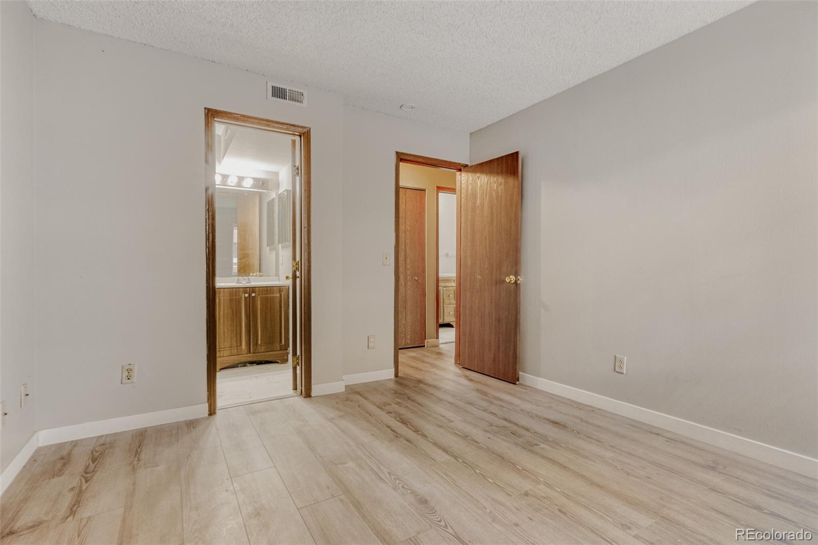 MLS Image #17 for 1074 s dearborn street 108,aurora, Colorado
