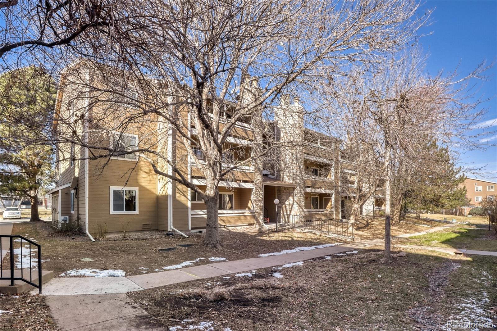 MLS Image #2 for 1074 s dearborn street 108,aurora, Colorado