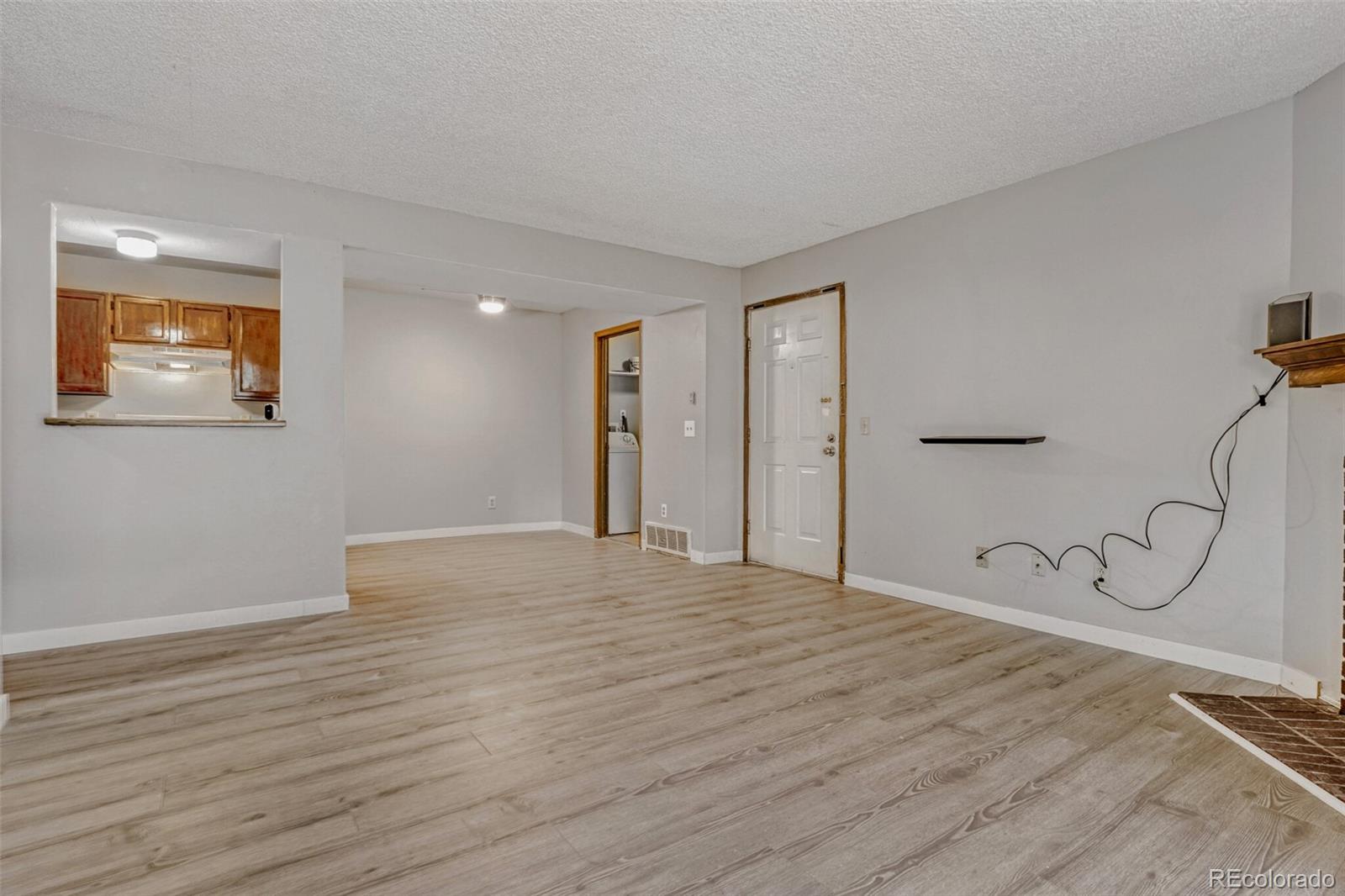 MLS Image #6 for 1074 s dearborn street 108,aurora, Colorado