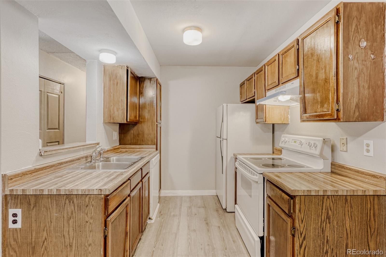 MLS Image #9 for 1074 s dearborn street 108,aurora, Colorado